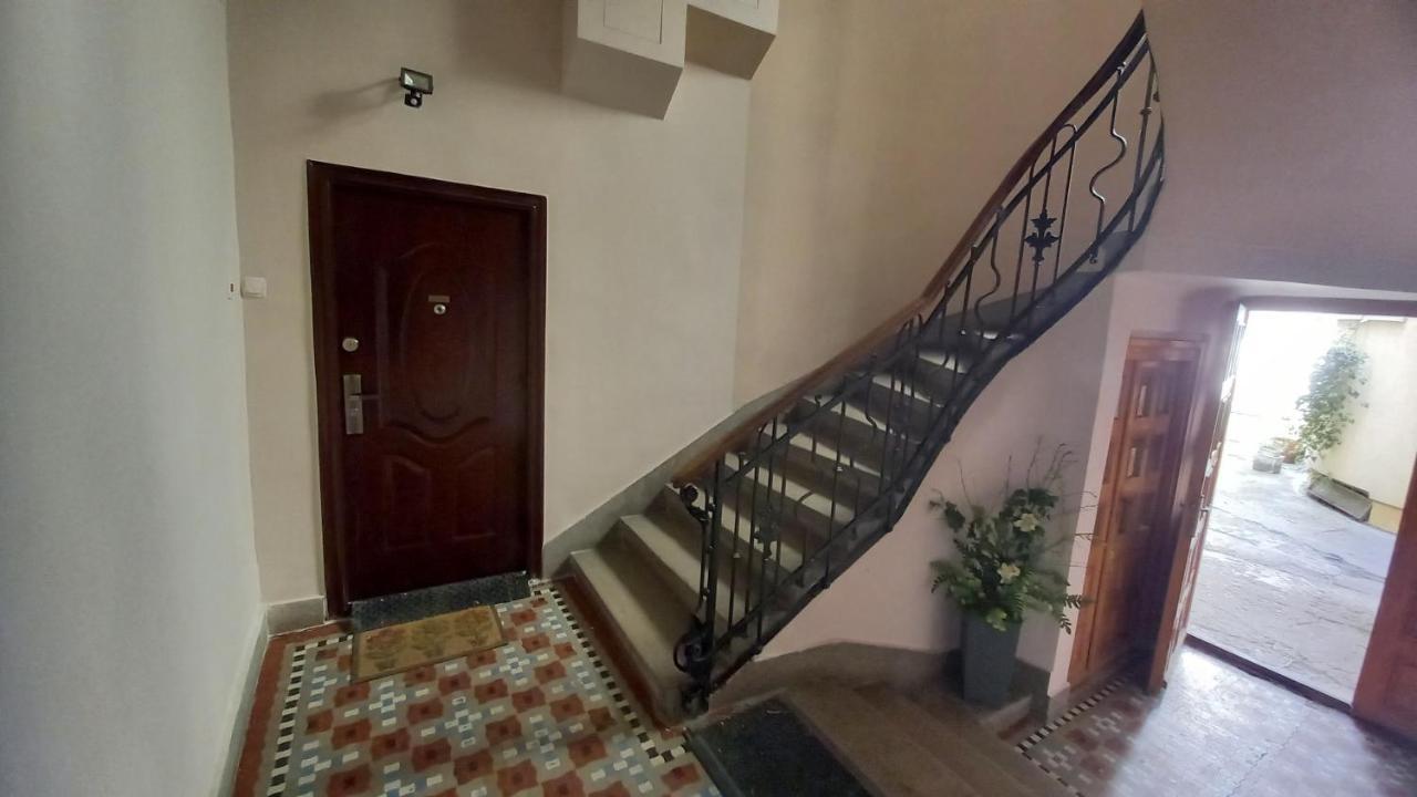 Fortress 1: Quiet, Lux 50M2 , Apartment In The Pedestrian Zone Belgrade Luaran gambar